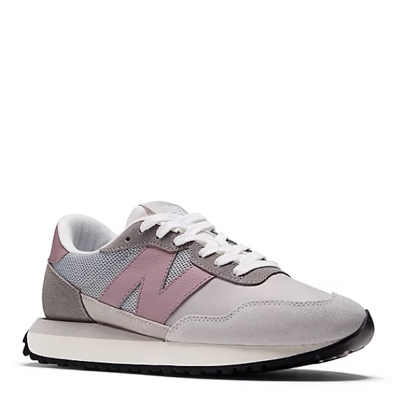 New Balance 237 Sneakers